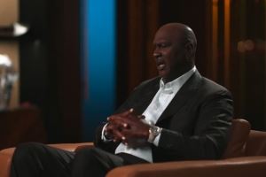 乔丹：你一天打球3个小时&这是你的工作 剩下的21小时你在干嘛？